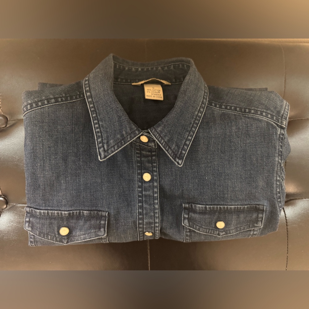 Duluth Trading Co Women’s Denim Pearl Snap Shirt Size Small - Picture 12 of 12